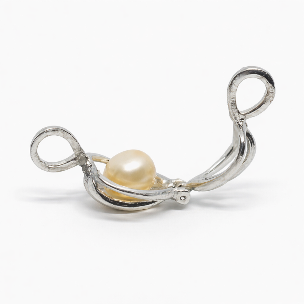 valentine's day special Female Pearl Necklace